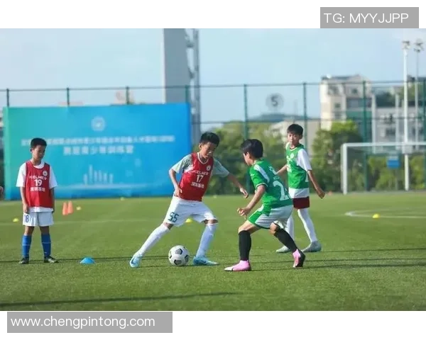 乐山足球训练班开启青少年足球梦想之旅培养未来足球明星